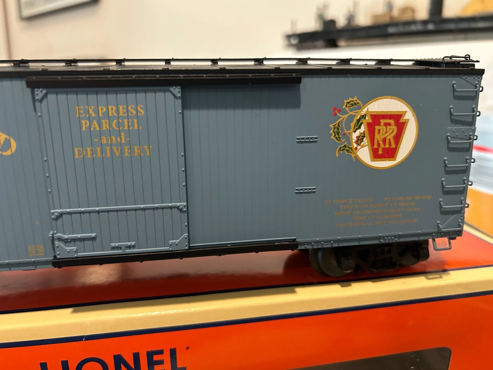 Lionel 6-27274 Polar Railroad Wood-Sheathed Boxcar LN/Box — photo 3