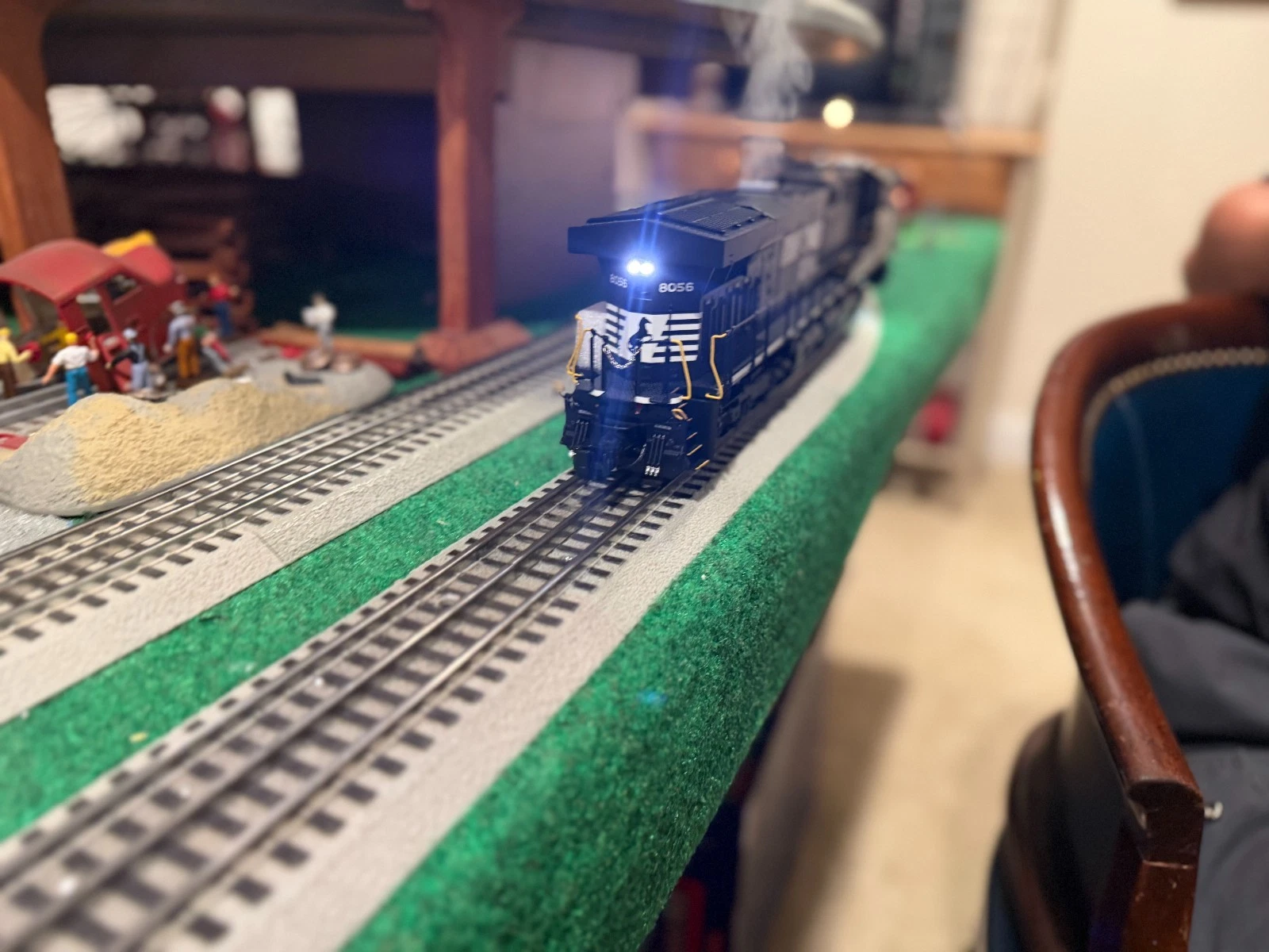 LIONEL 6-82209 NS LEGACY ES44AC #8056 NIB — photo 4