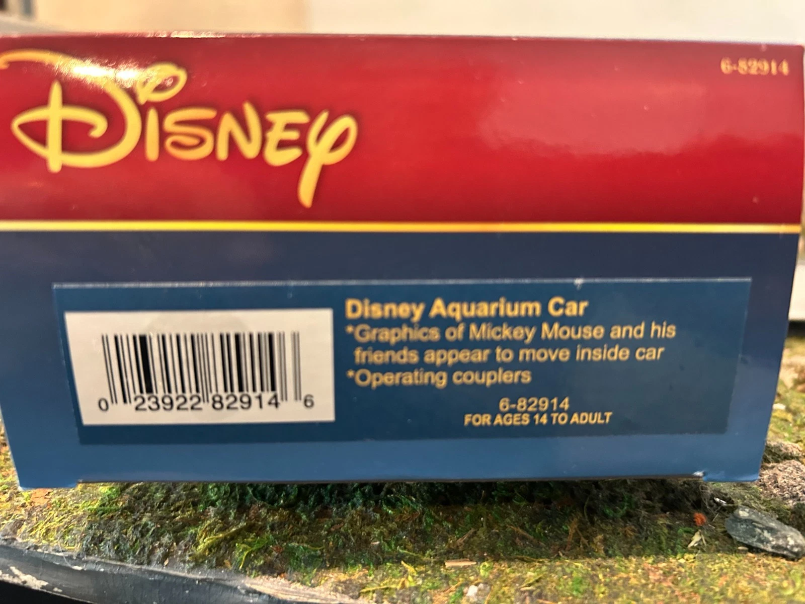 Lionel 6-82914 Disney Summer Aquarium Car NIB — photo 4