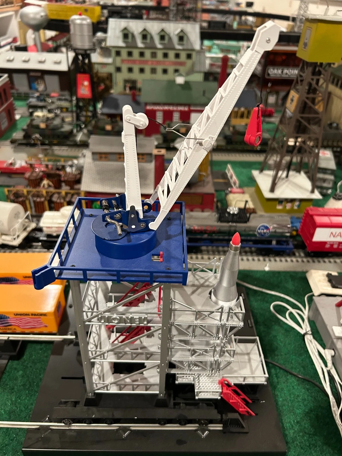 Lionel 2229300 Rocket Launch Pad NIB — photo 3