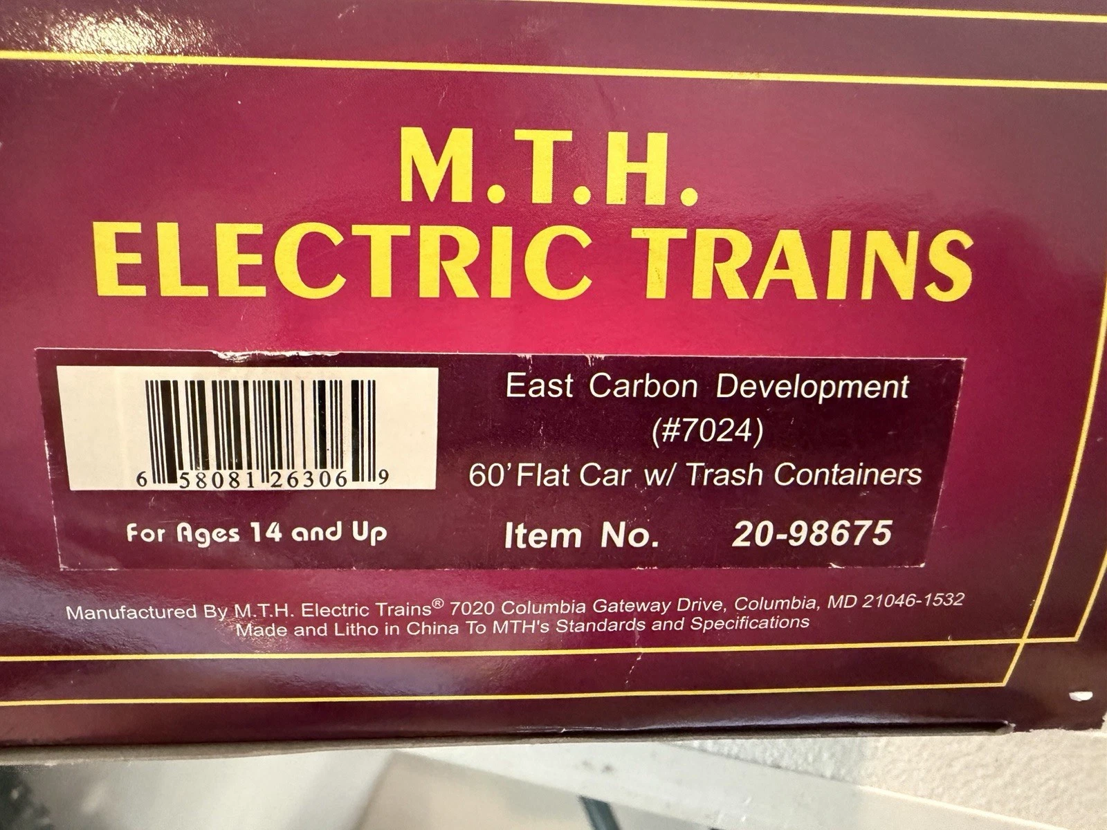 MTH 20-98675 East Carbon Development Flatcar #7024 w/ Trash Containers NIB — photo 4