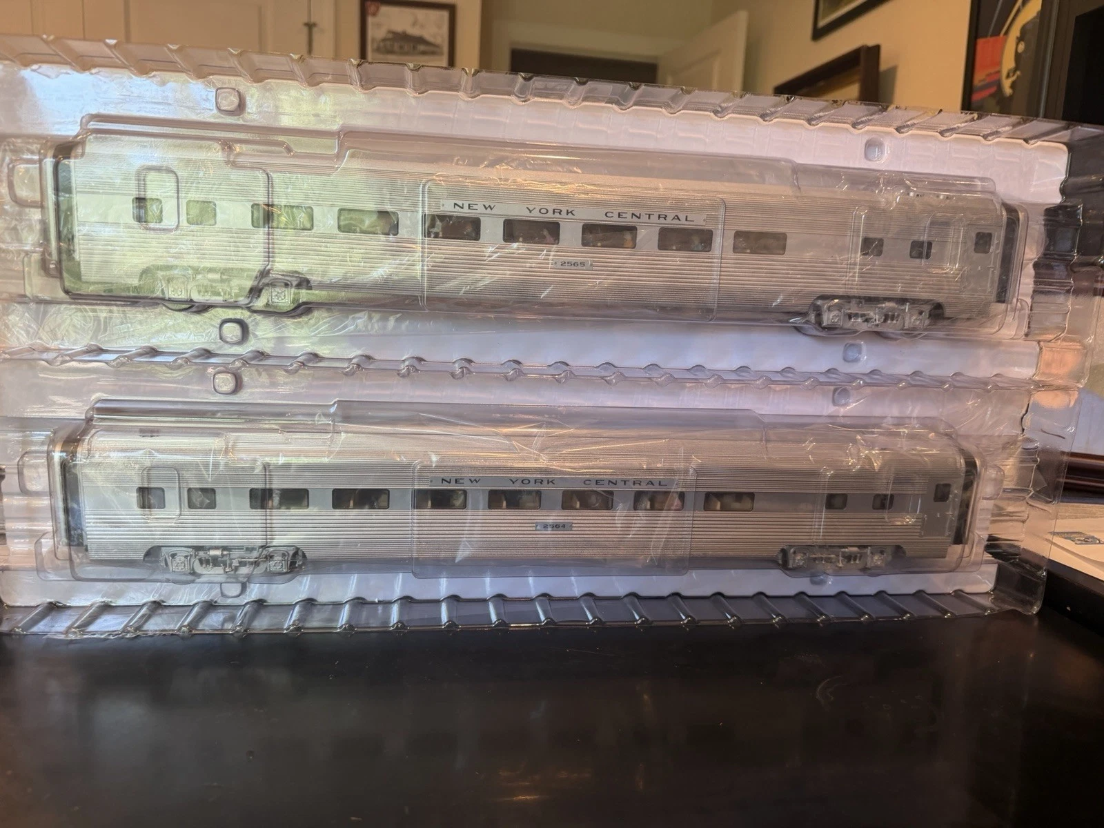 Lionel 6-83611 New York Central Empire State Express 4 Car Set LN/Box — photo 4