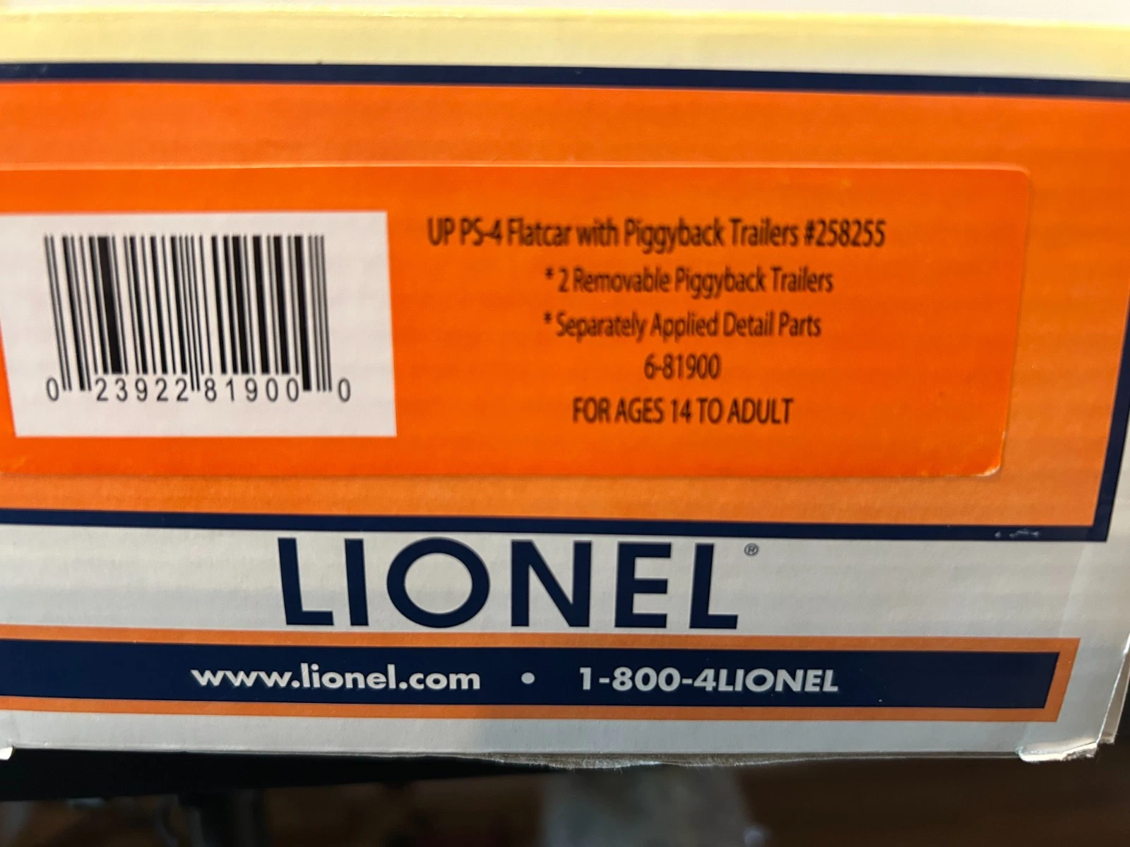 Lionel 6-81900 Union Pacific Ps-4 Flatcar w/ 2 trailers NIB — photo 5
