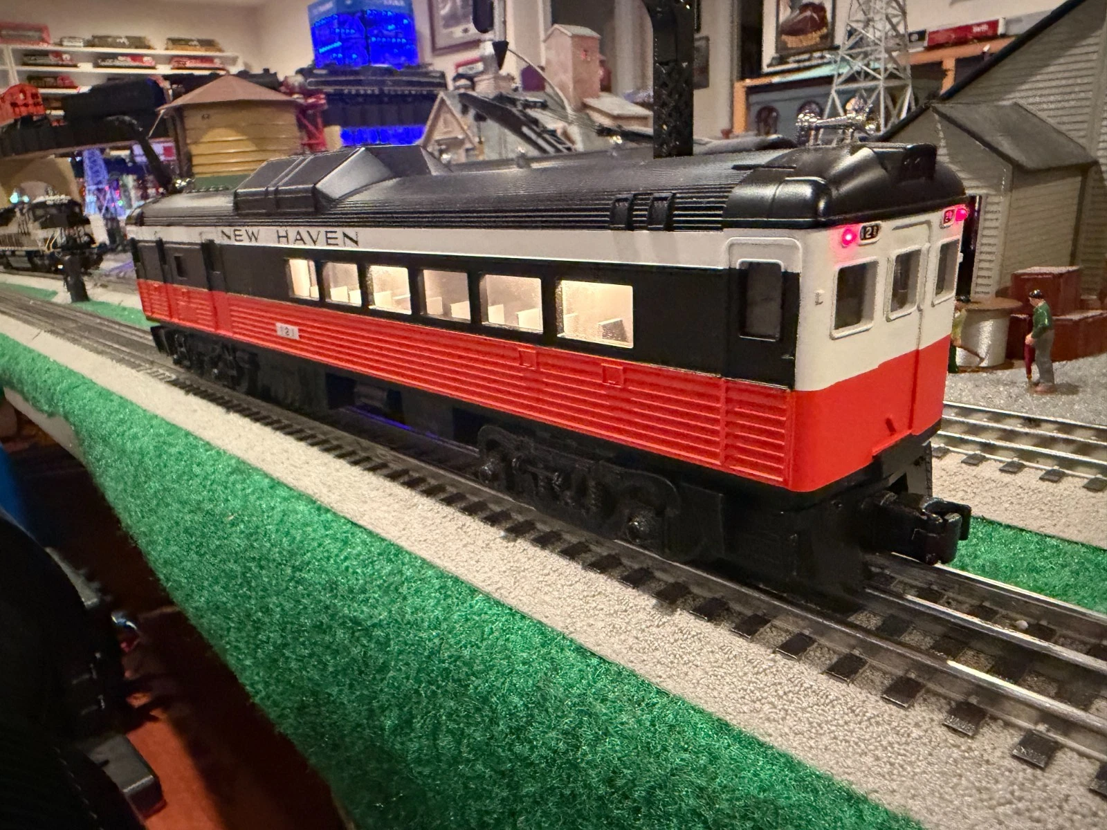 MTH 2231-1 and 2231-3 New Haven RDC 4 car set LN/No Boxes — photo 2