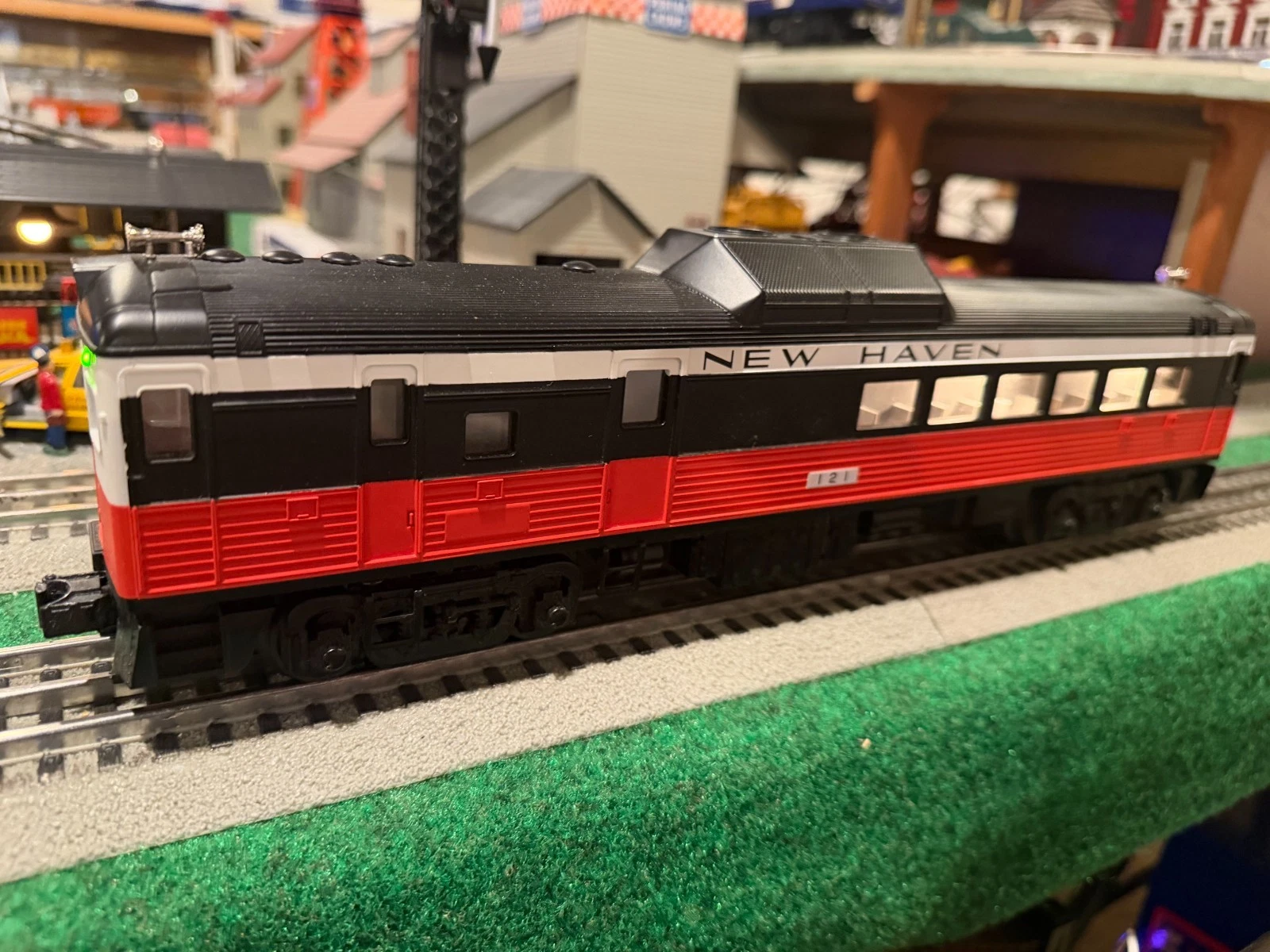 MTH 2231-1 and 2231-3 New Haven RDC 4 car set LN/No Boxes — photo 7