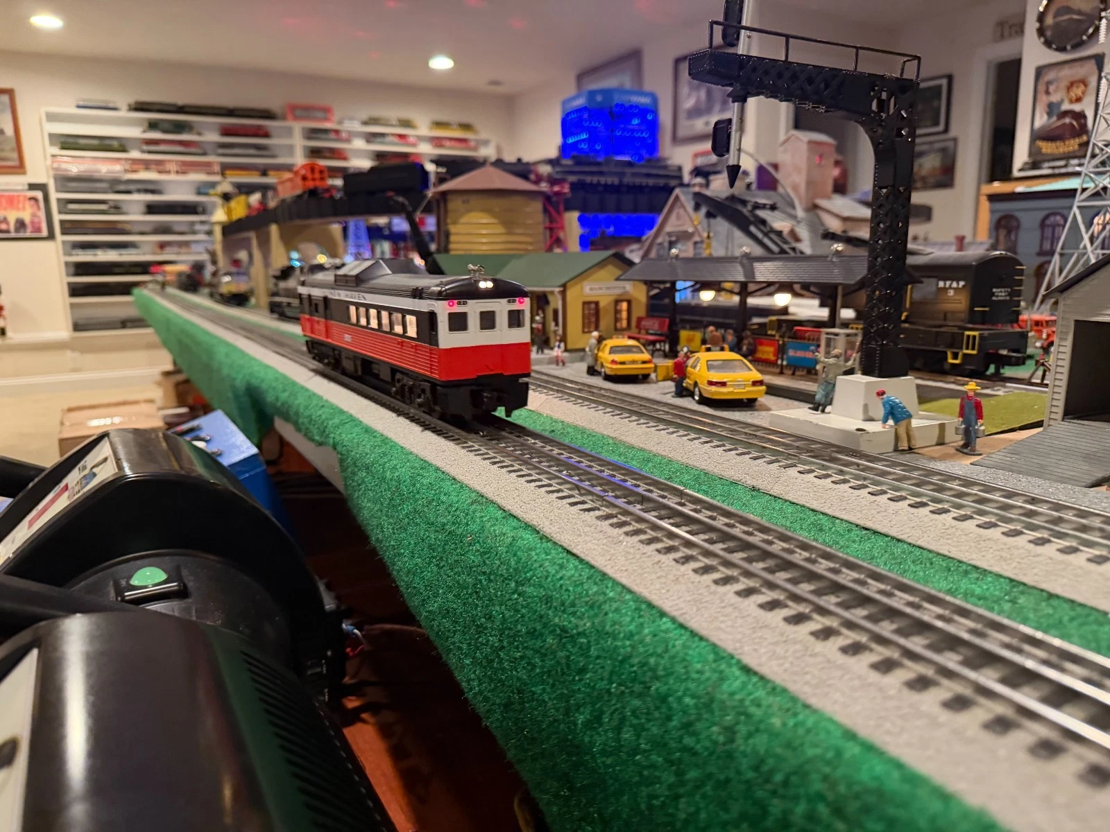 MTH 2231-1 and 2231-3 New Haven RDC 4 car set LN/No Boxes — photo 9