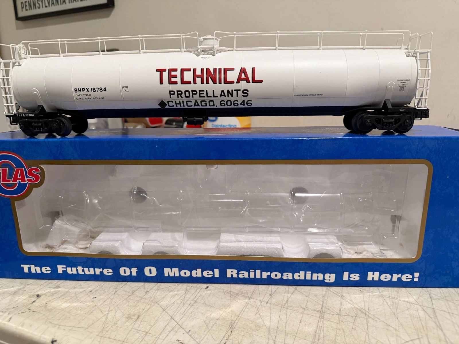 Atlas O Scale 6405-2 ACF 33,000 Gallon Tank Car Technical Propellants LN/Box