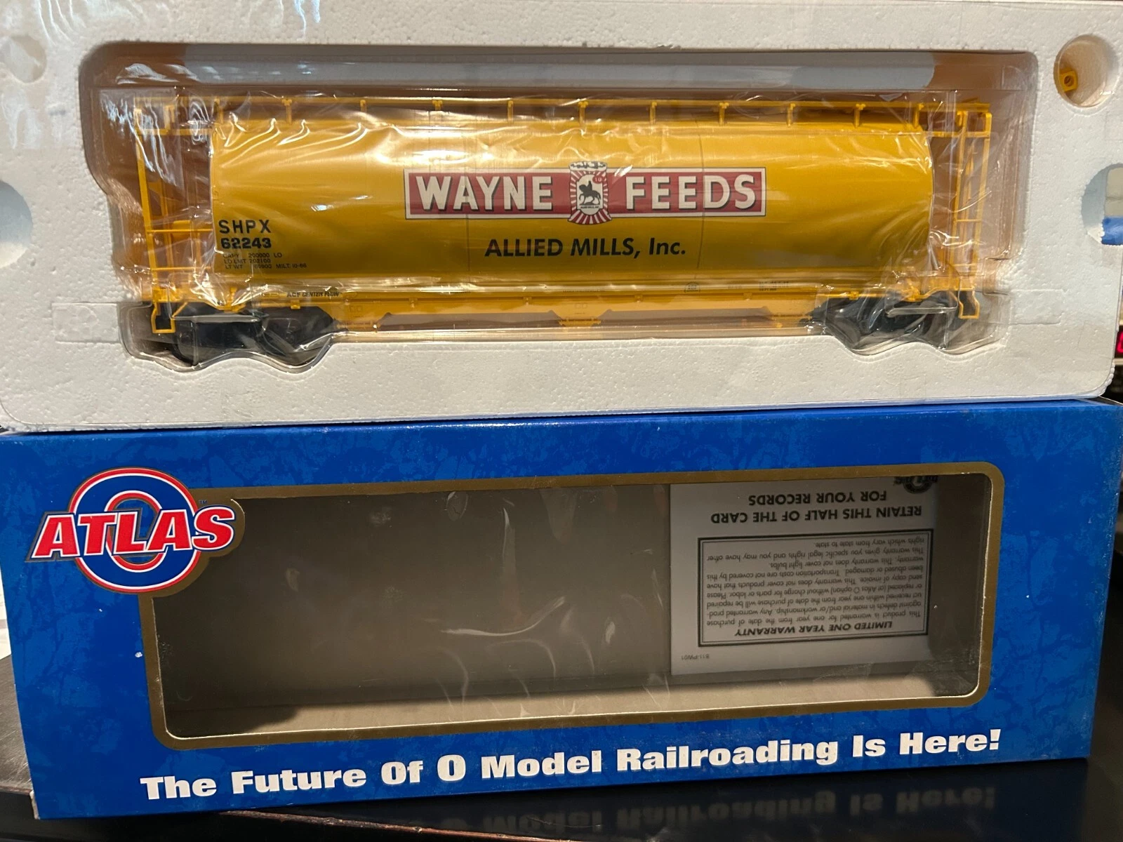 ATLAS #6305-4 3 BAY CYLINDRICAL HOPPER WAYNE FEEDS SHPX 62243 NIB