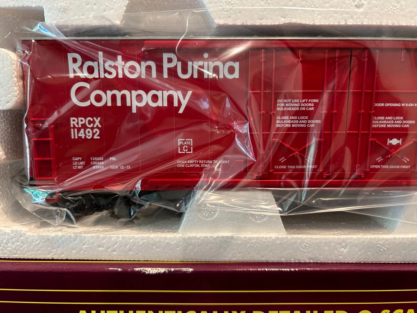 MTH 20-93025 Ralston Purina 50’ Double Plug Door Boxcar NIB — photo 3