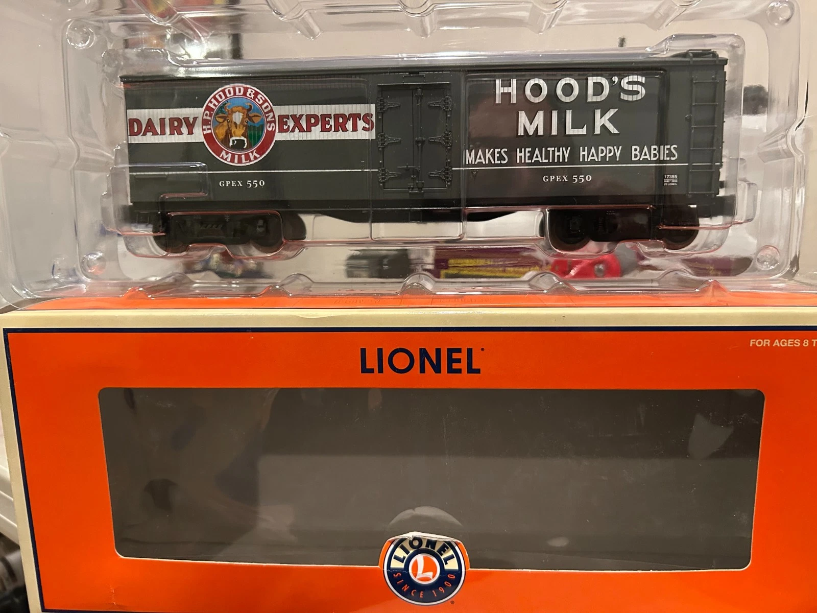Lionel 6-17355 Hood's Milk Car LN/Box