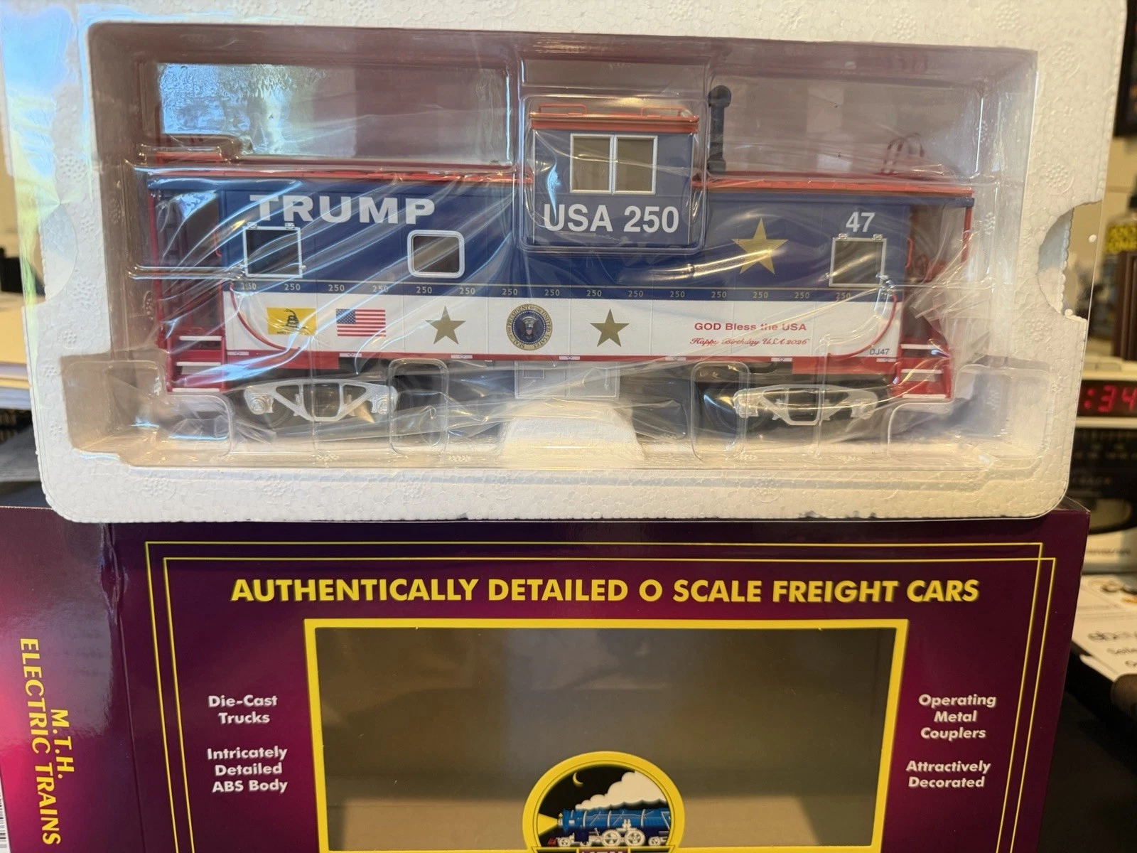 MTH 20-91878 #47 DONALD J TRUMP EXTENDED VISION CABOOSE NIB