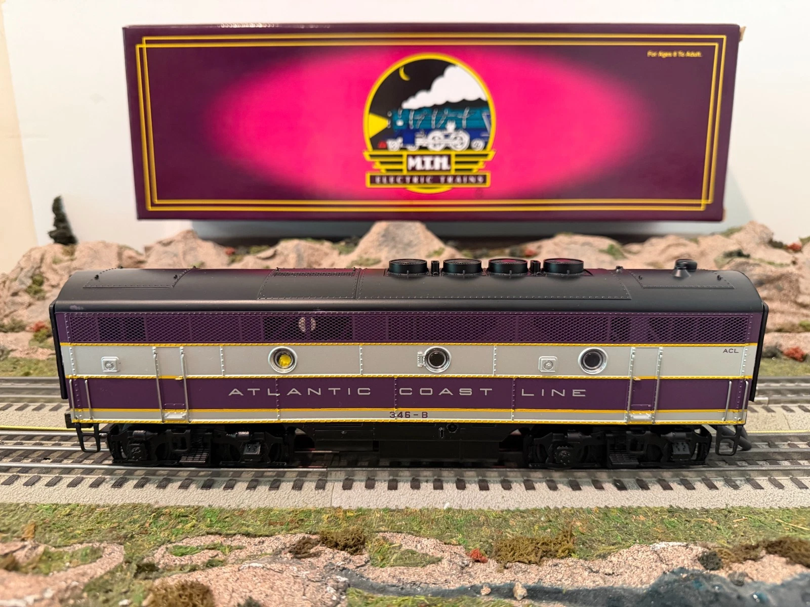 MTH 20-2088-3 EMD POWERED F-3 B UNIT DIESEL LN/BOX