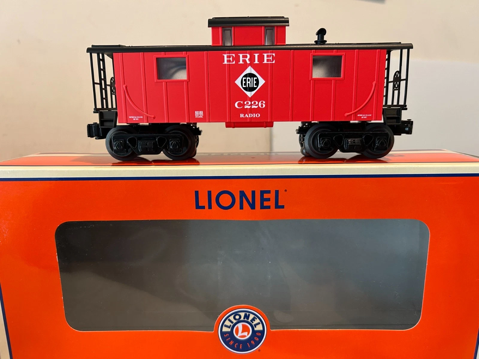 Lionel 6-83183 Erie Caboose NIB
