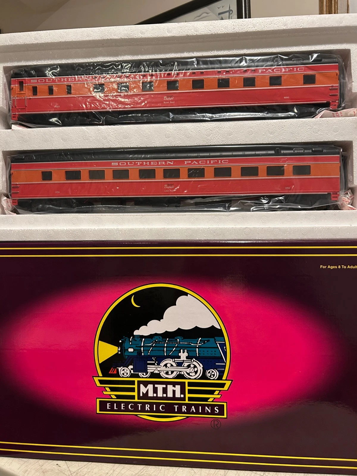 MTH 20-6623 Southern Pacific Streamliner 2 Car Sleeper/Diner Set NIB