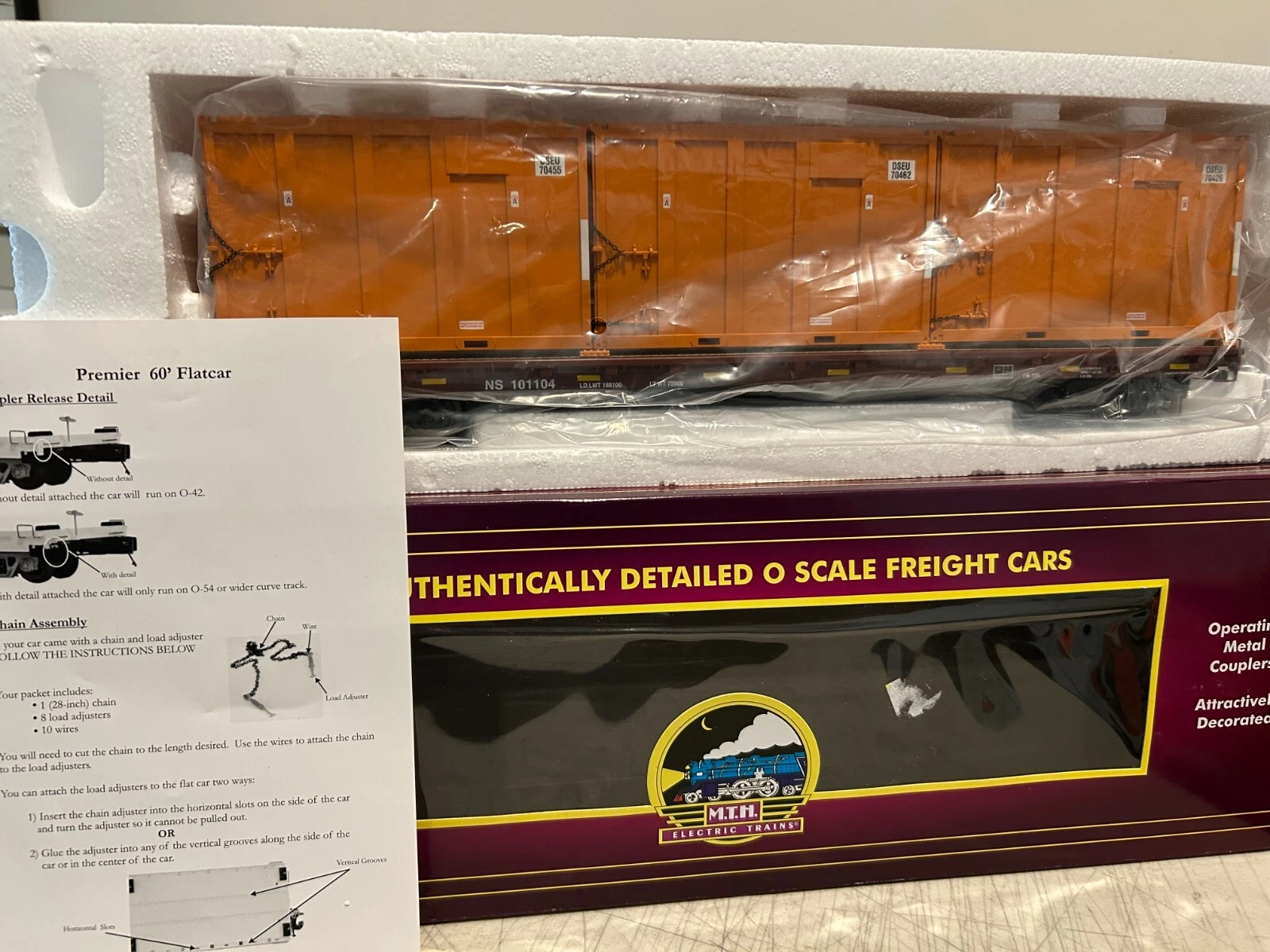 MTH 20-98885 Norfolk Southern 60' Flat Car with Containers NIB