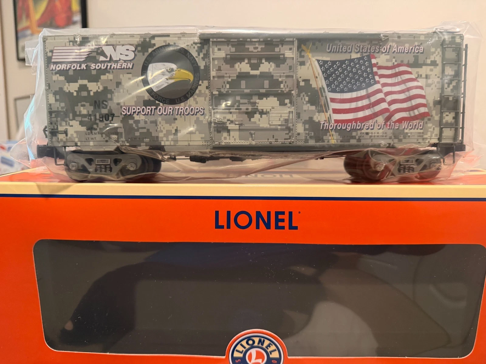 Lionel 6-58509 LCCA 2013 Norfolk Southern PS-1 Lighted Flag Box Car NIB