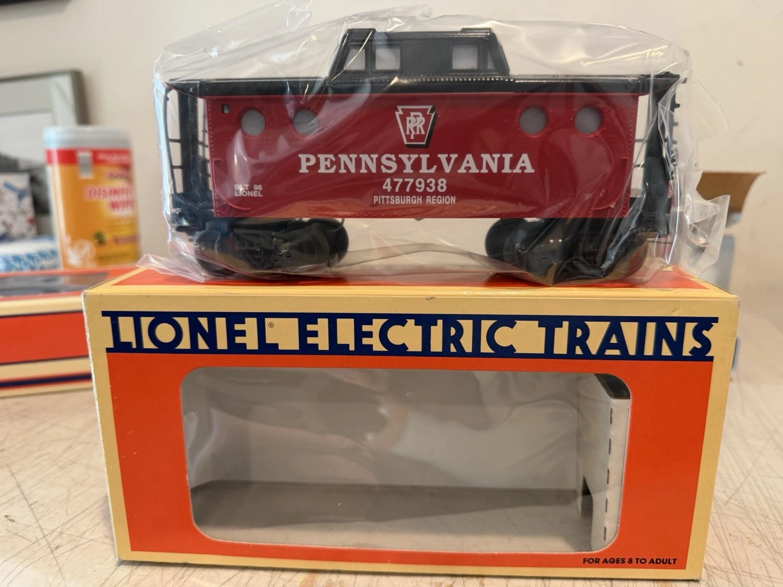 Lionel 6-19727 Pennsylvania Railroad Porthole Caboose NIB