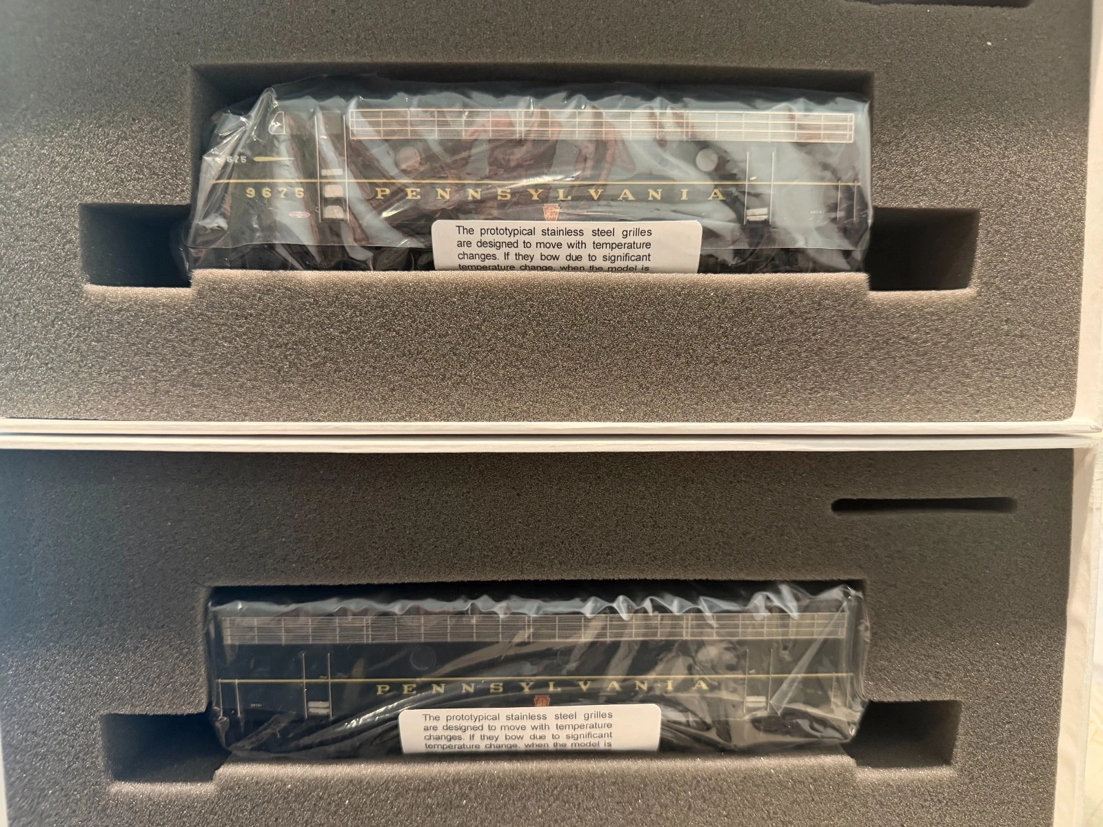 Athearn Genesis F7 AB Diesel Set Pennsylvania NIB