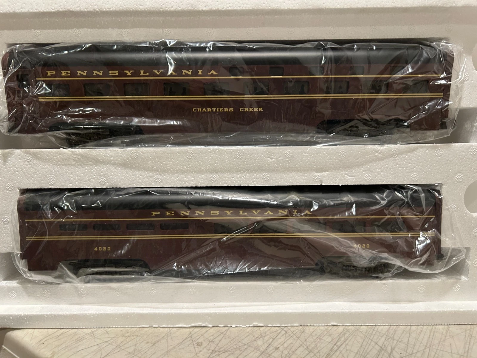 MTH MT-6117 Pennsylvania Tuscan Painted 60' Aluminum Sleeper/Diner Set NIB
