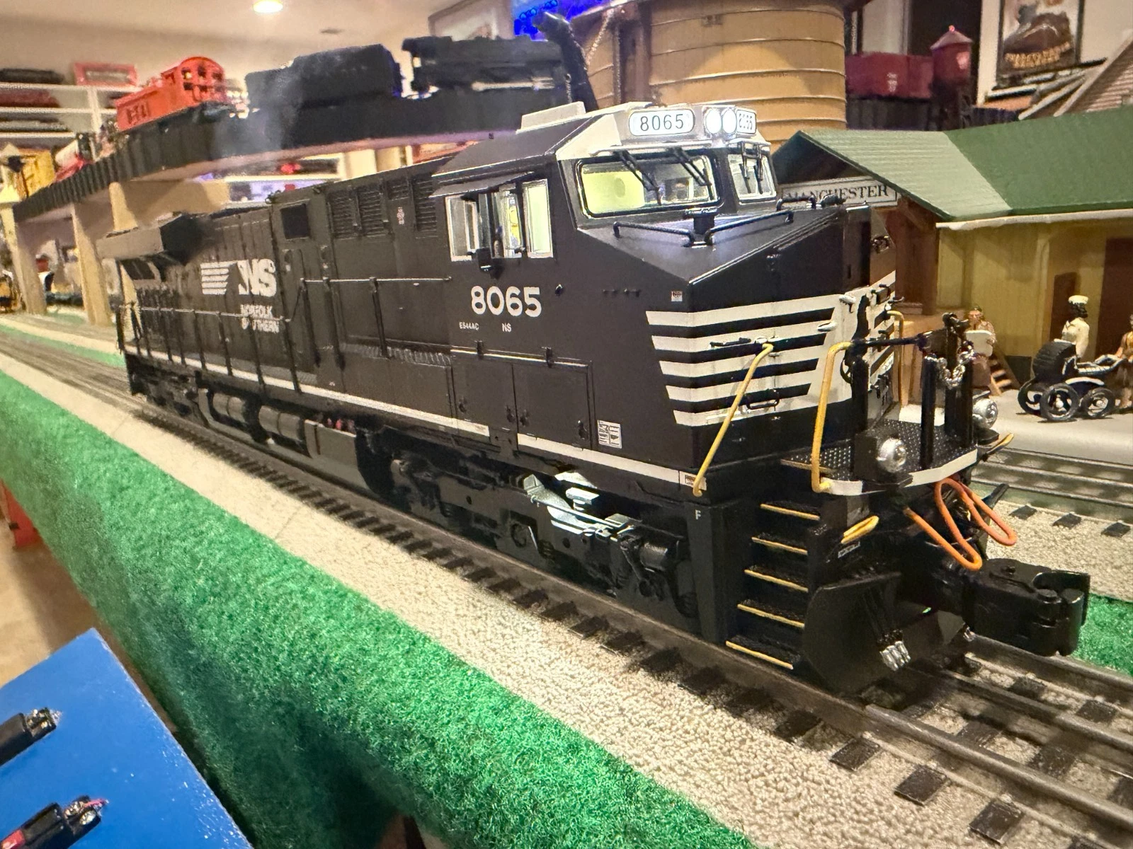 LIONEL 6-82210 NS LEGACY ES44AC #8065 NIB